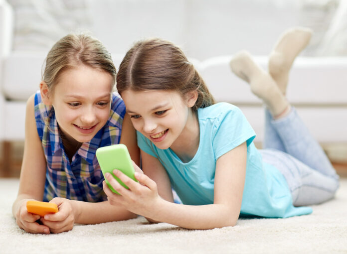 Wann sind Kinder bereit für ihr erstes Smartphone?