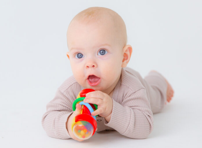 Welches Spielzeug eignet sich für Babys?