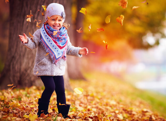 Welche Unternehmungen mit Kindern im Herbst machen am meisten Freude?